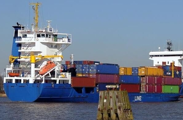 �ڵ�����ٷ�չ��������ҵ�У����ֹ���������Ų��ɻ�ȱ����Ҫ��ɫ