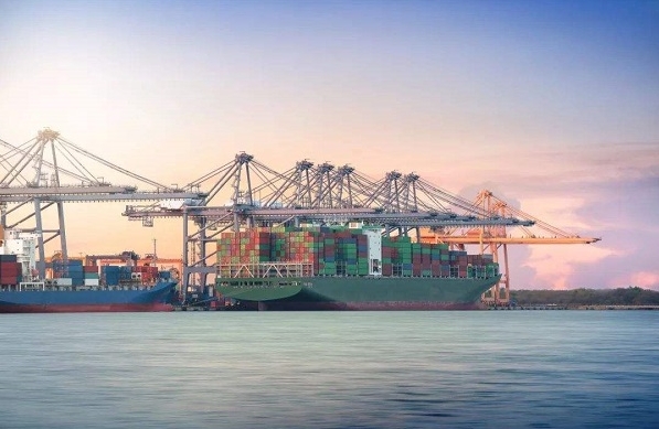 ���ֹ�������������ڿͻ����������ڹ���ó�׵ĳ�ͨ�ͷ�չ